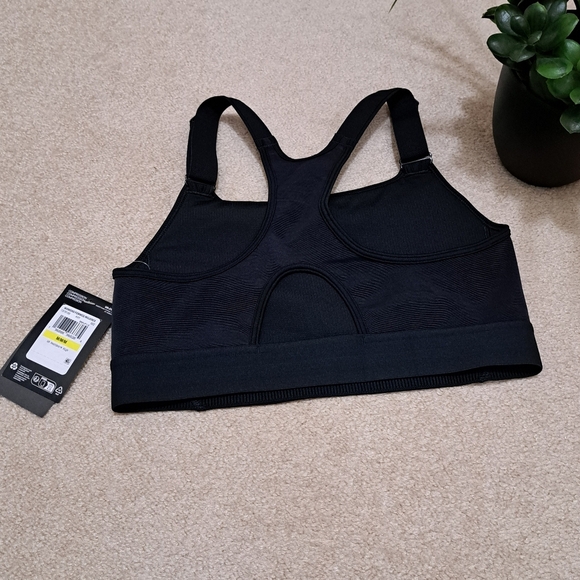 New! Under Armour Sports Bra Compression Women's Medium Black Heat Gear Active - Picture 7 of 13